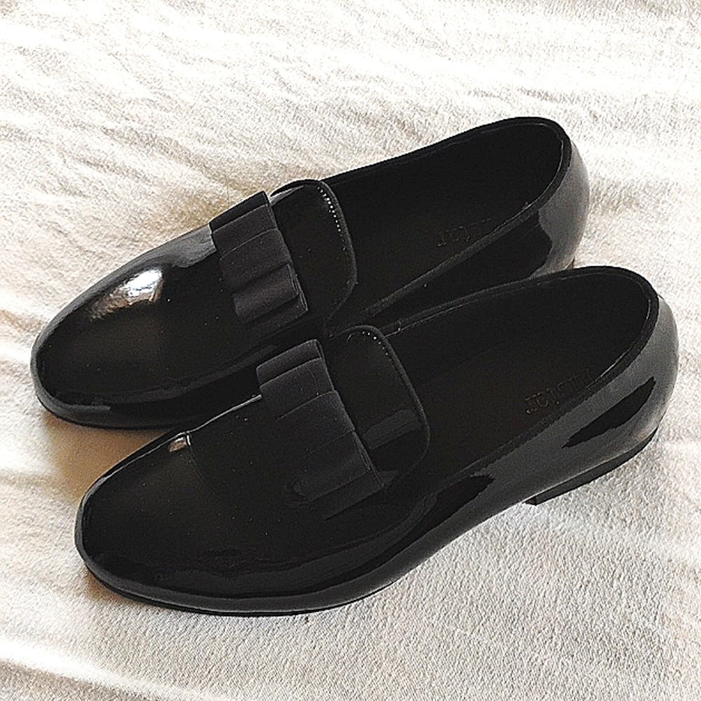 Justar men's loafer dress shoes size 42 Like new.